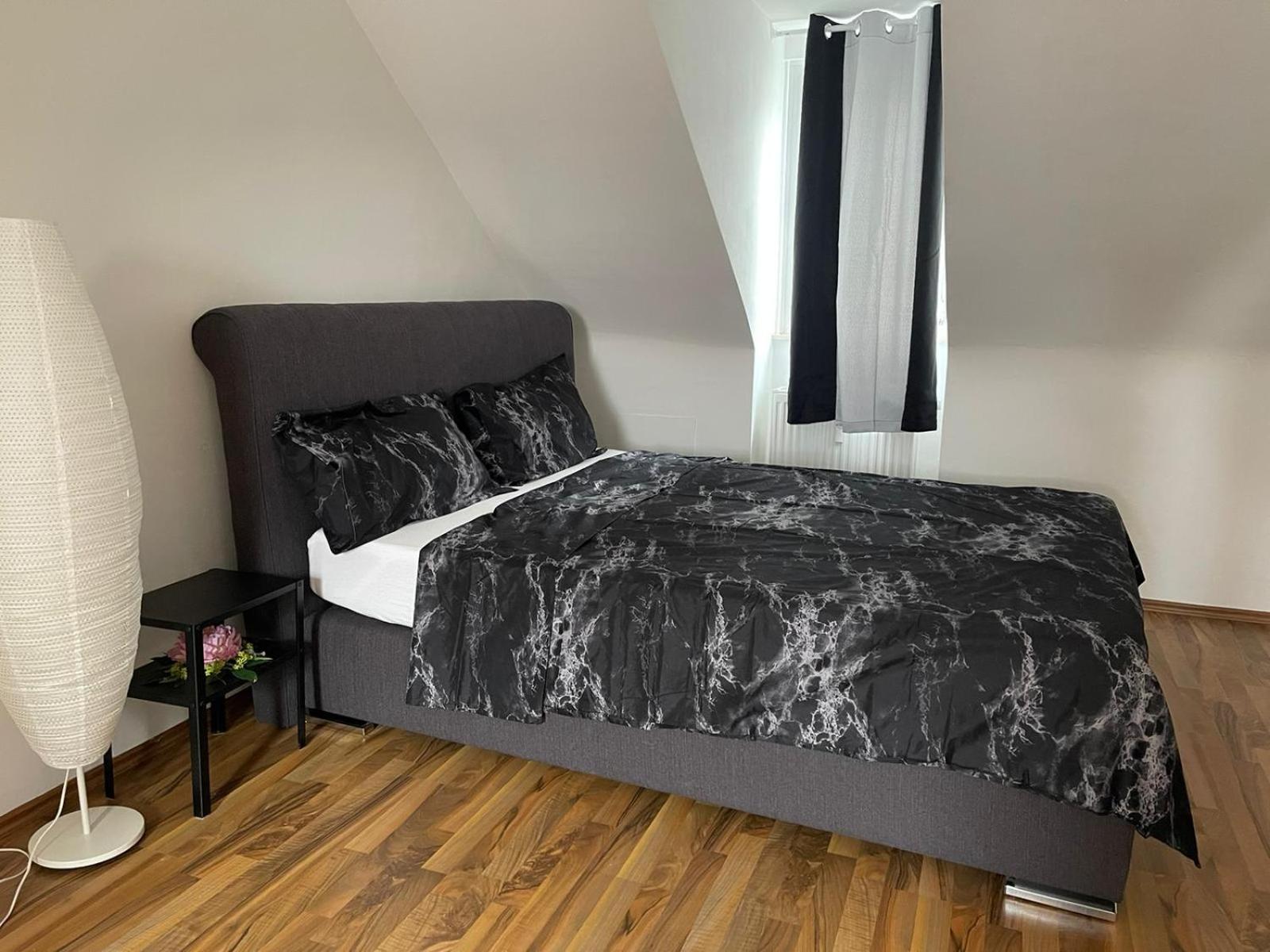 Appartement Geraeumige 3-zimmer-ferienwohnung Im Herzen Von