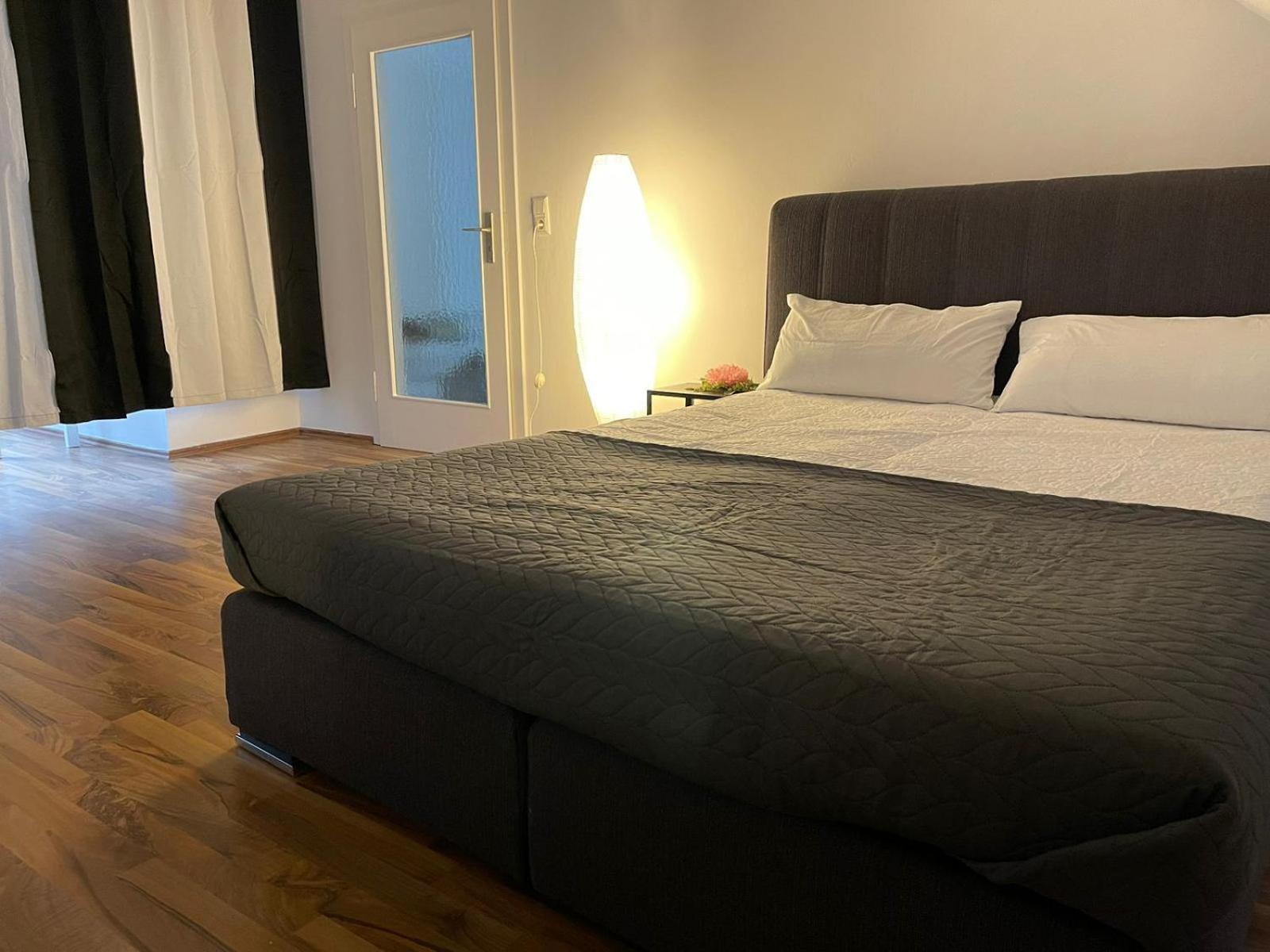 Geraeumige 3-zimmer-ferienwohnung Im Herzen Von Kassel