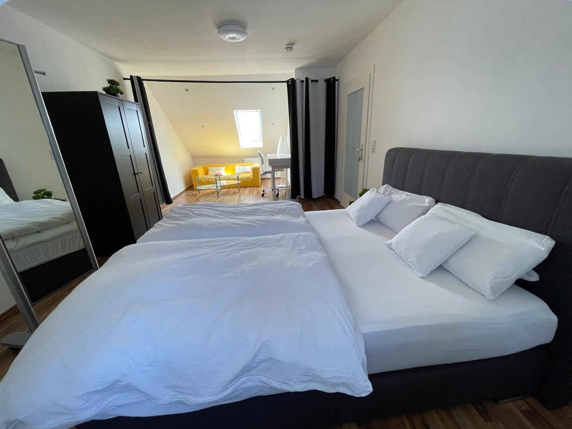 Geraeumige 3-zimmer-ferienwohnung Im Herzen Von *